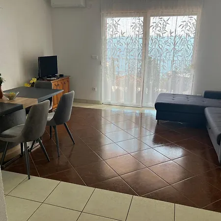 Mauro Apartman Novi Vinodolski